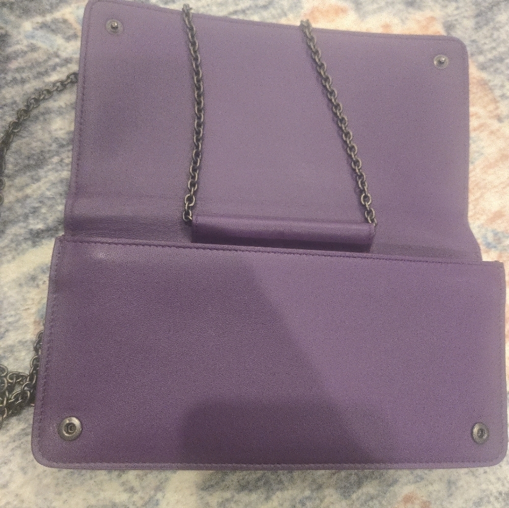 Bottega Veneta Intrecciato Wallet on Chain – Purple EUC Authentic - Picture 12 of 17